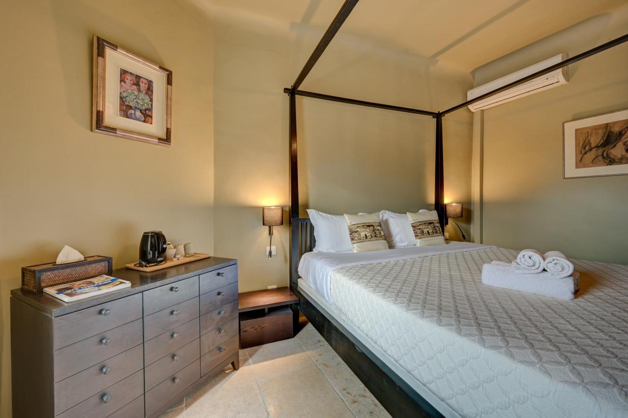 Hostellerie Le Paradou Лурмарен Екстериор снимка